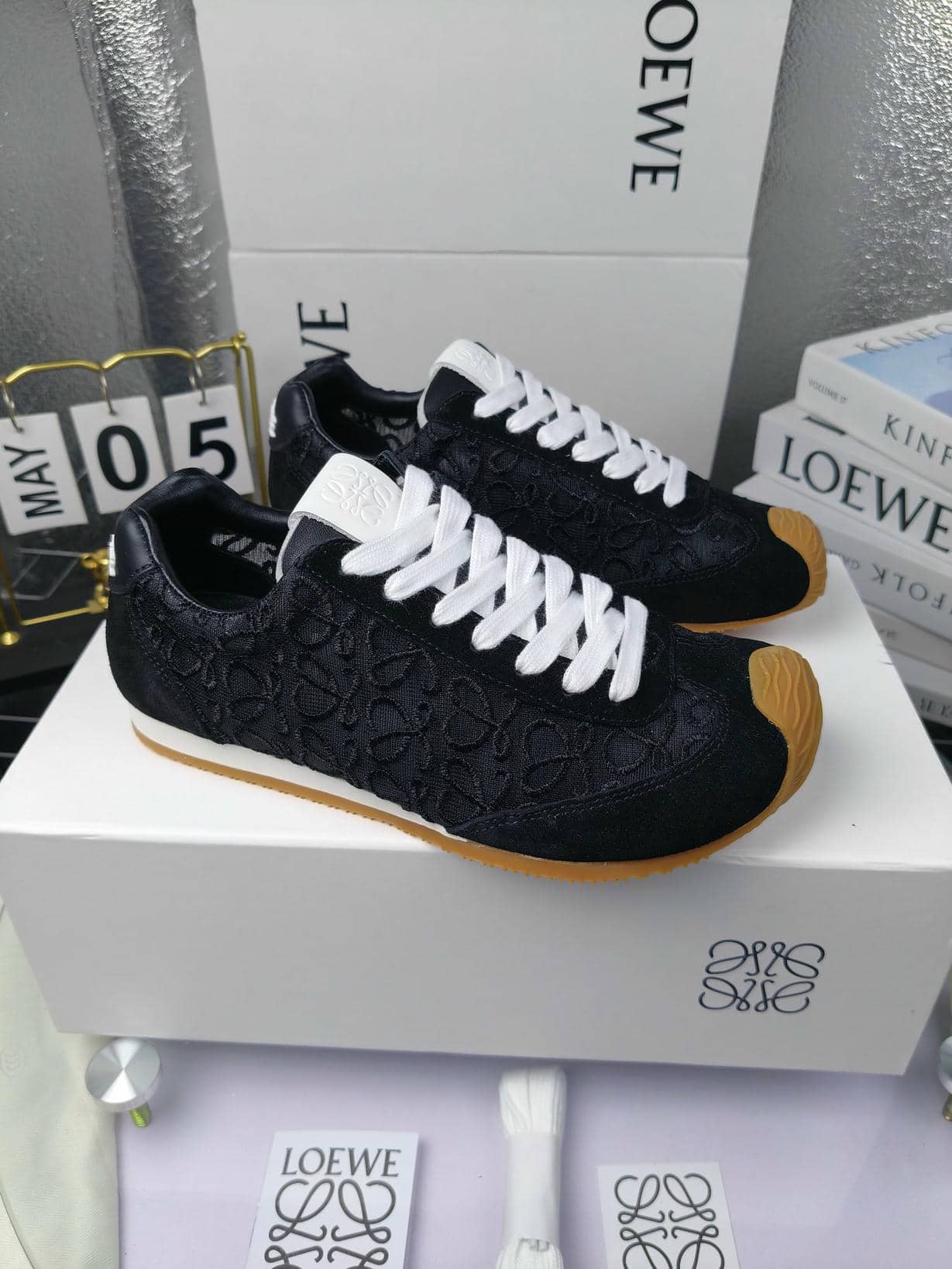 Loewe Classic  Ballet Runner 2